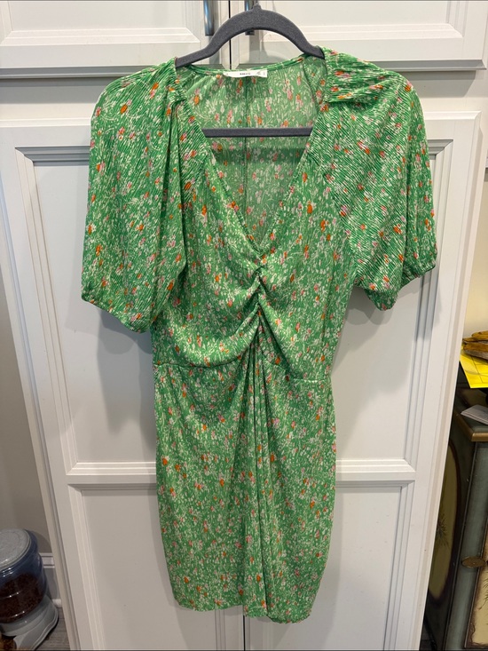 Mango Dresses & Skirts - Mango Green Floral Midi Dress with Puff Sleeves